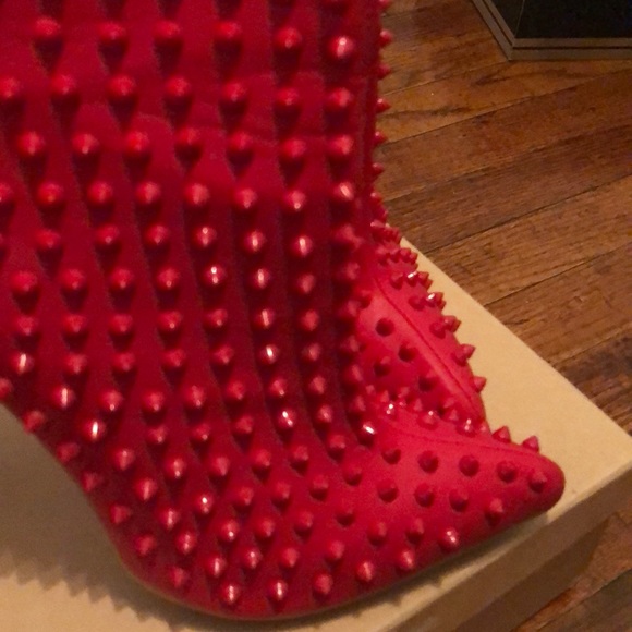 Awesome spiked  booties - Picture 2 of 4